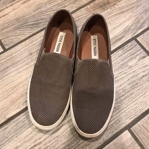 Steve Madden slip-ons